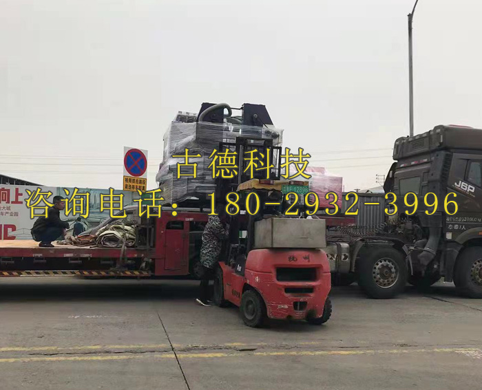 古德玻璃打砂機(jī)發(fā)往江蘇