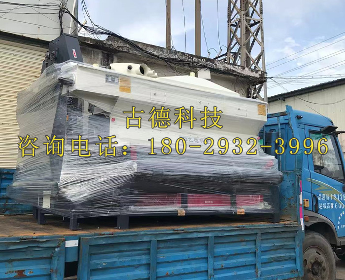 古德玻璃打砂機(jī)發(fā)往江蘇